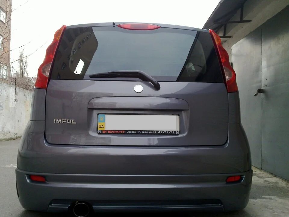 Ниссан ноте фото сзади Impul EC-02 - Nissan Note (1G), 1,6 л, 2007 года тюнинг DRIVE2