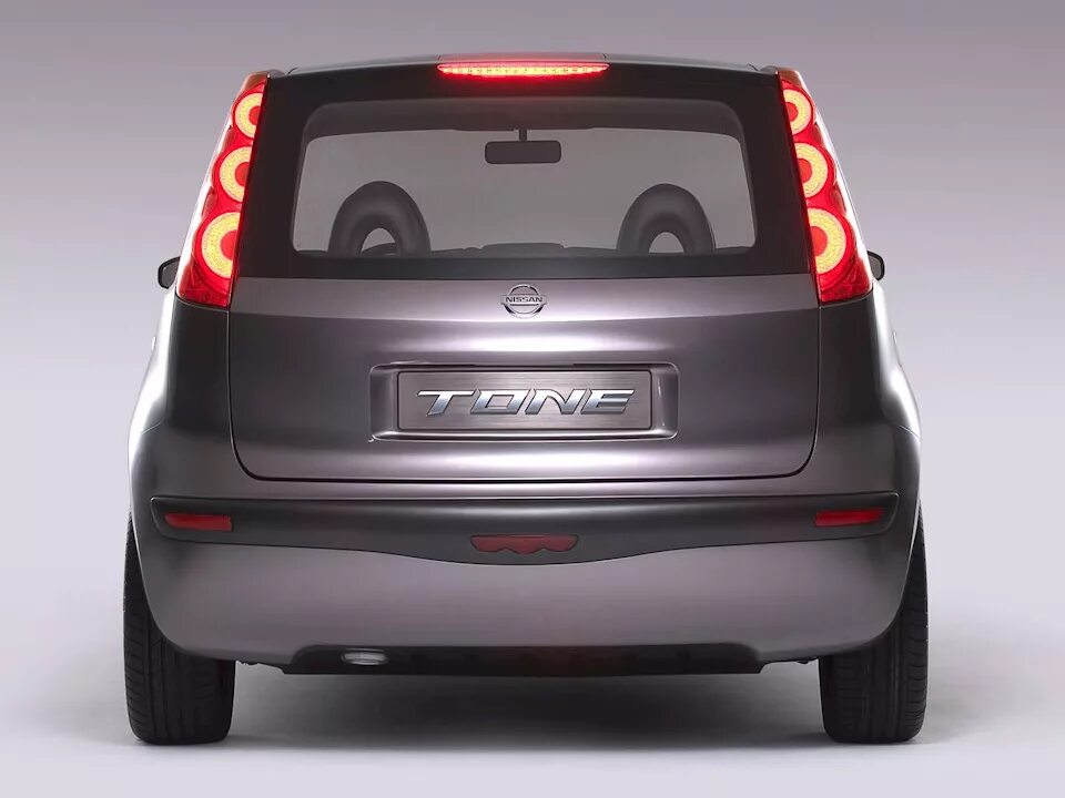 Ниссан ноте фото сзади немного доделал задние фонари - Nissan Note (1G), 1,6 л, 2010 года электроника D