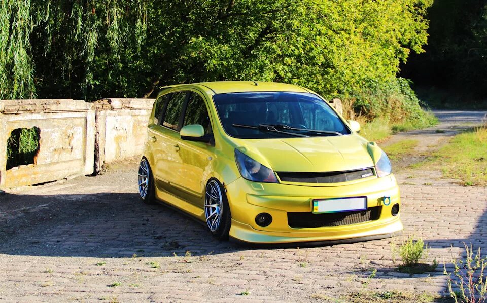 Ниссан ноте тюнинг Обвес и пневмоподвеска на Nissan Note. Кому надо? - Nissan Note (1G), 1,6 л, 200
