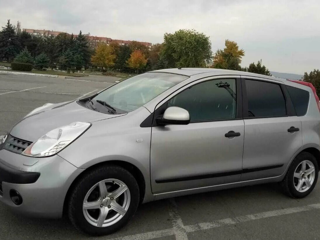 Ниссан ноут 2007 фото Купить б/у Nissan Note I 1.4 MT (88 л.с.) бензин механика в Нальчике: серебристы