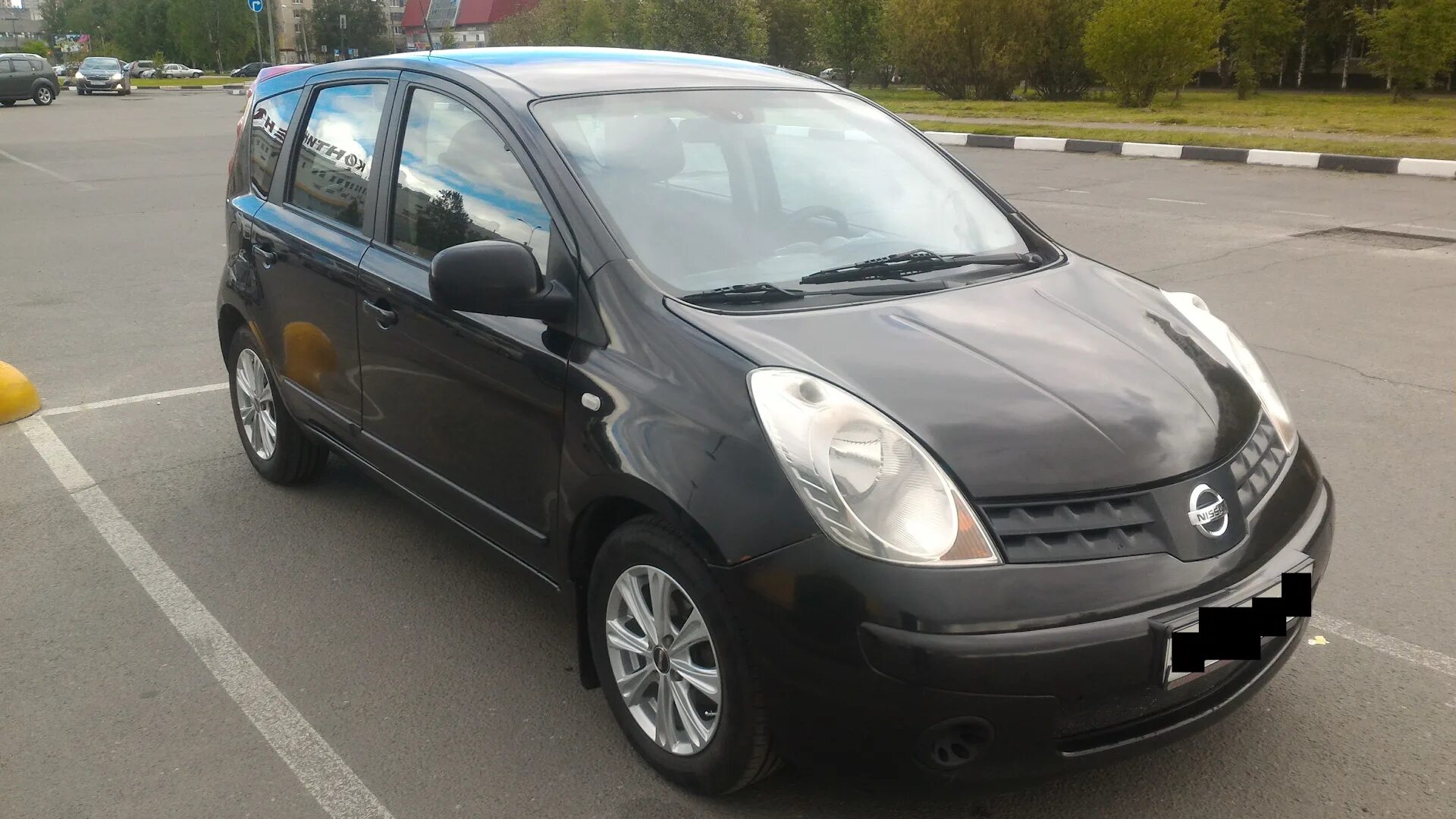 Ниссан ноут 2008 года фото Nissan Note (1G) 1.4 бензиновый 2008 1.4 Luxury на DRIVE2