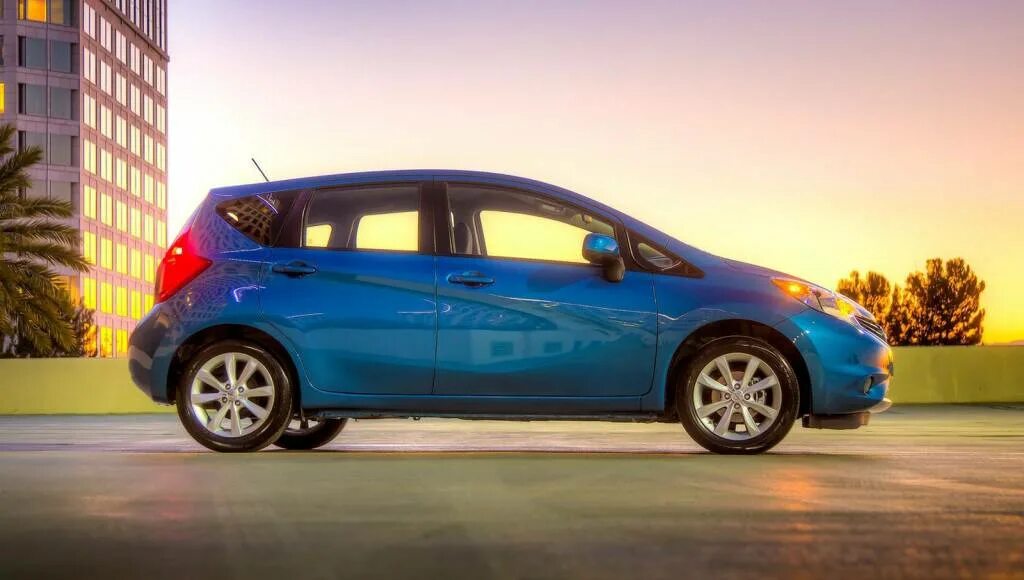 Ниссан ноут 2013 фото 2014 Nissan Versa Note introduced in Detroit with a price of 13.990 USD CarSessi