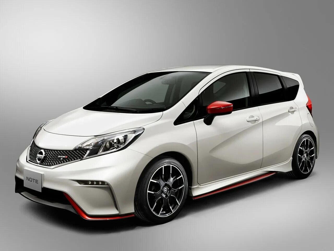 Ниссан ноут 2024 фото Nissan Note 2 поколение, Хэтчбек 5 дв. Nismo - технические характеристики, модел
