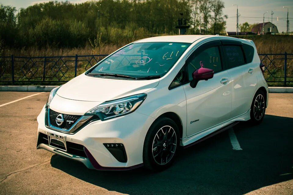 Ниссан ноут е пауэр фото NISSAN NOTE E-POWER NISMO S - электрическая пушка - DRIVE2