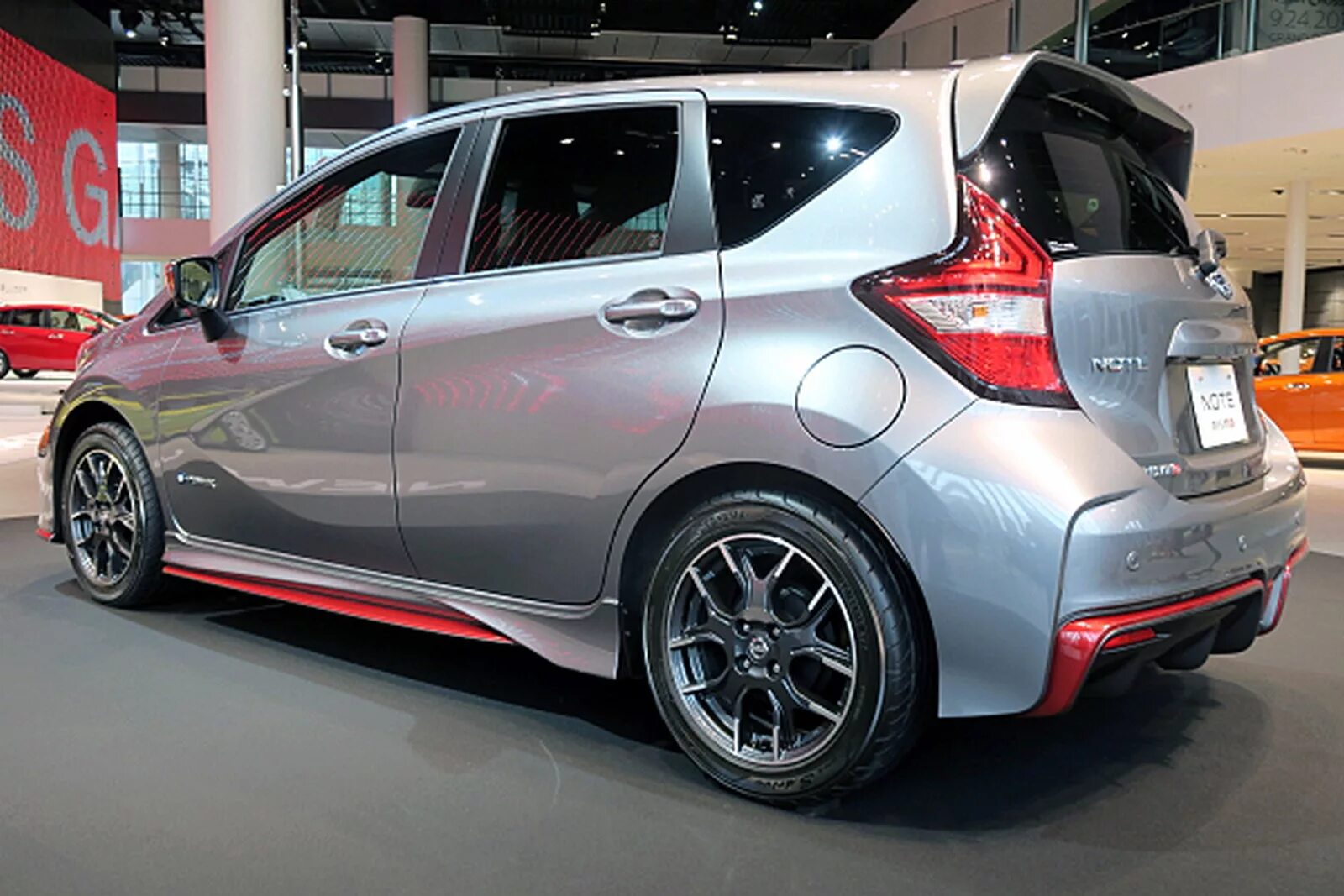 Ниссан ноут е пауэр тюнинг 2017 Nissan Note e-Power Nismo Vehiclejar Blog