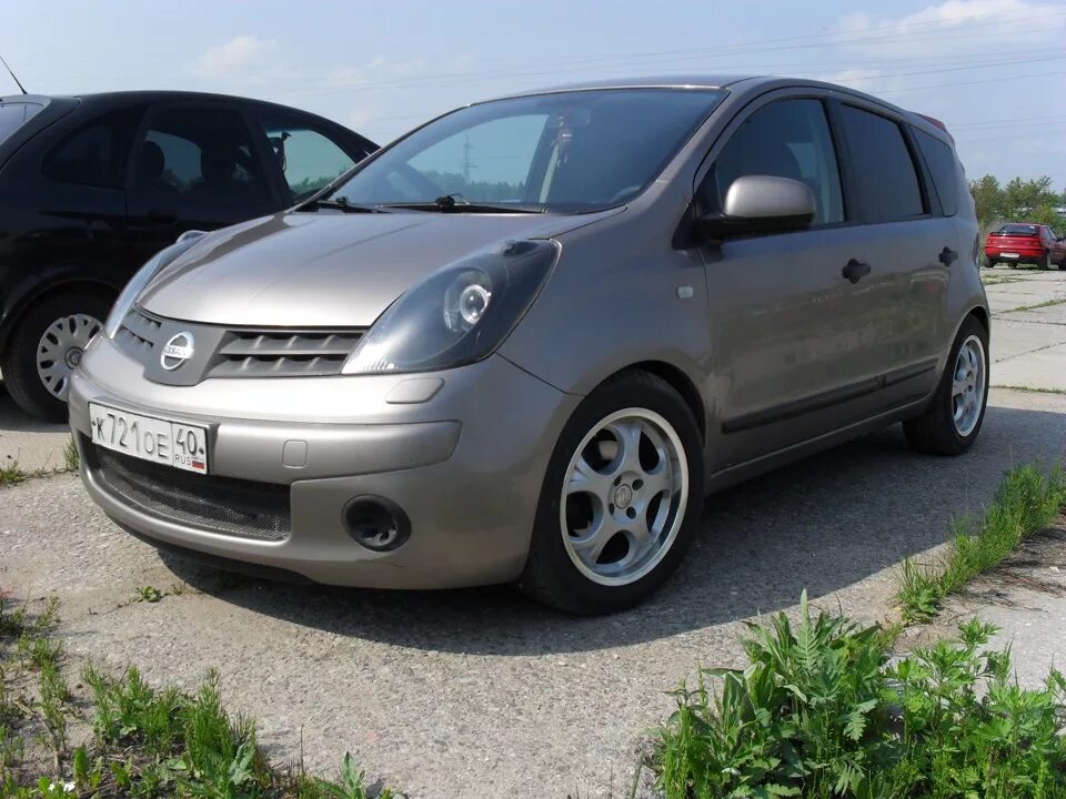 Ниссан ноут е11 рестайлинг фото Летний сетап - Nissan Note (1G), 1,4 л, 2008 года тюнинг DRIVE2