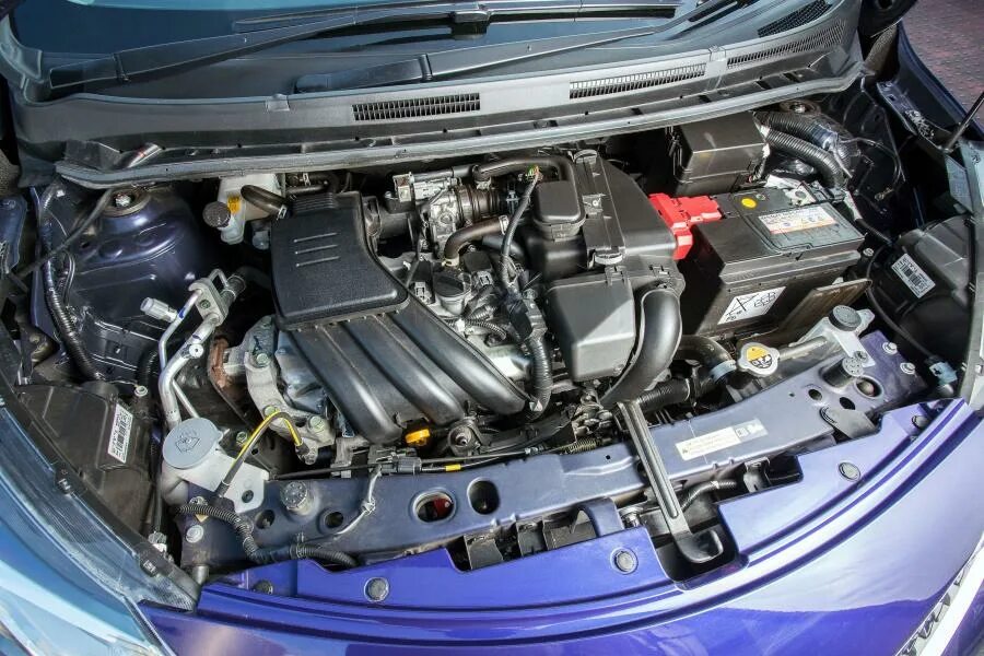 Ниссан ноут фото под капотом Nissan Note N-TEC 2015 года выпуска для рынка Великобритании и Ирландии. Фото 18