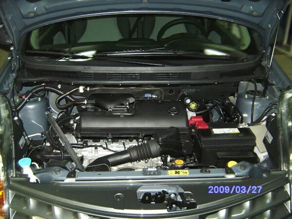 Ниссан ноут фото под капотом Установка автосигнализации, иммобилайзера, замка на капот и пр. на Nissan Note A