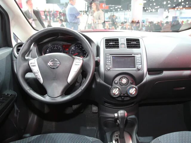 Ниссан ноут фото салона Состоялся дебют Nissan Versa Note - Major Auto - Новости