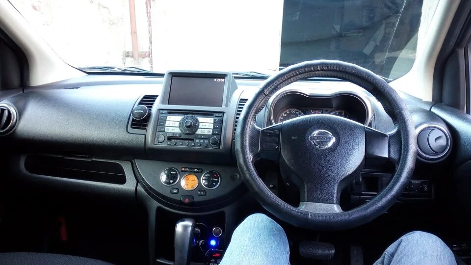 Ниссан ноут фото салона Замена штатной японской магнитолы на Kaier kr-6213 (дополнение) - Nissan Note (1