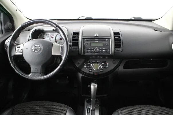 Ниссан ноут фото салона Автомобиль Nissan note с водителем на любой праздник: свадьбу, день рождения, юб