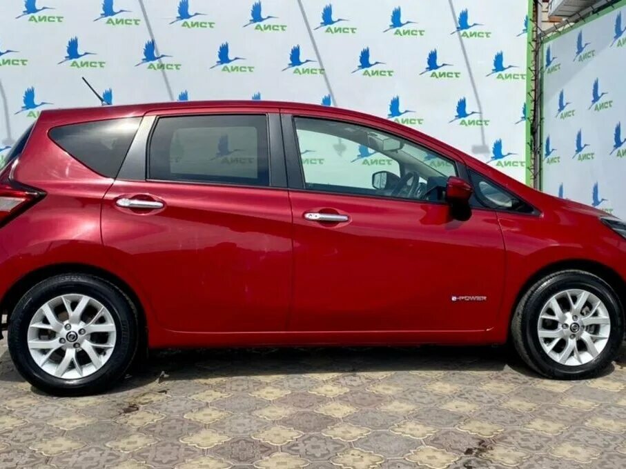 Ниссан ноут гибрид фото Купить б/у Nissan Note II Рестайлинг e-Power 1.2hyb AT (80 л.с.) гибрид автомат 