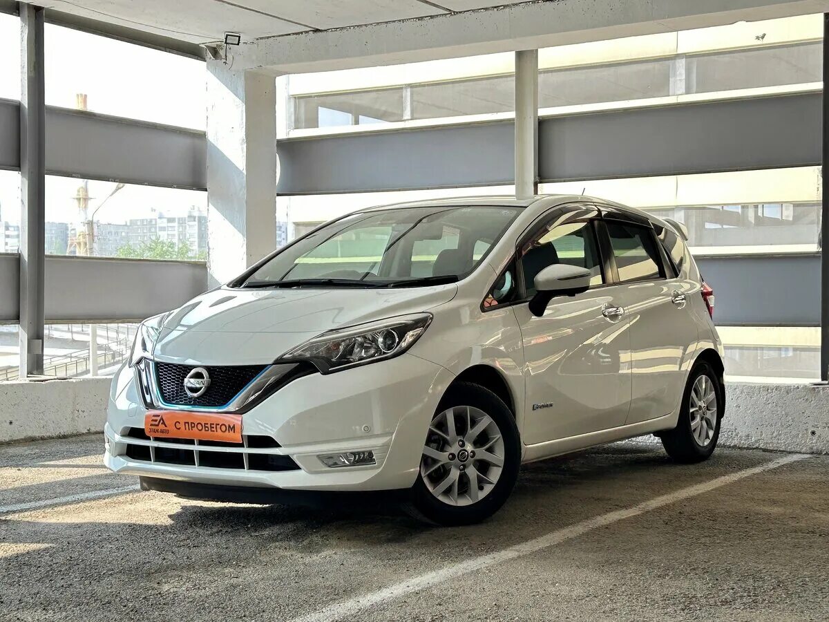 Ниссан ноут гибрид фото Купить б/у Nissan Note II Рестайлинг e-Power 1.2hyb AT (80 л.с.) гибрид автомат 