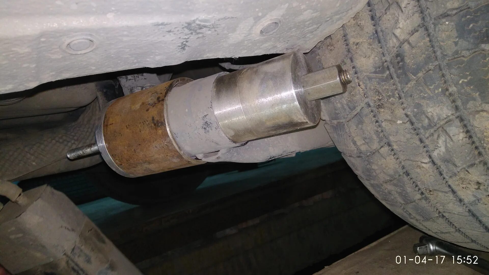 Ниссан ноут как заменить сайлентблоки задней балки Замена сайлентблоков задней балки - Nissan Note (1G), 1,6 л, 2007 года своими ру