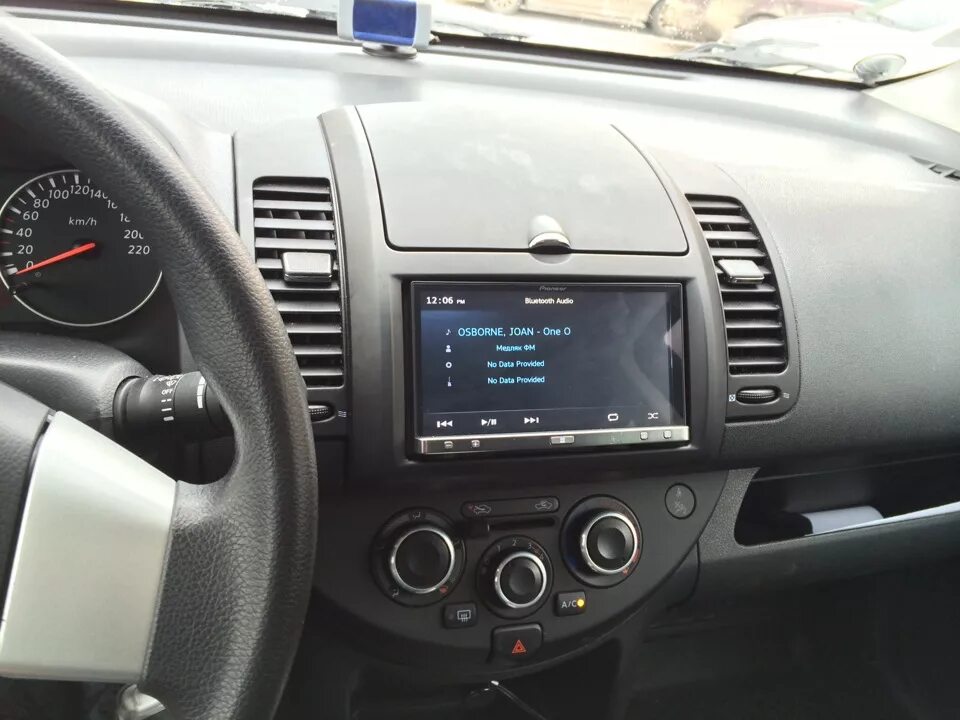 Ниссан ноут магнитола андроид подключение Pioneer SPH-DA110 монтаж в Nissan Note - Nissan Note (1G), 1,6 л, 2011 года свои