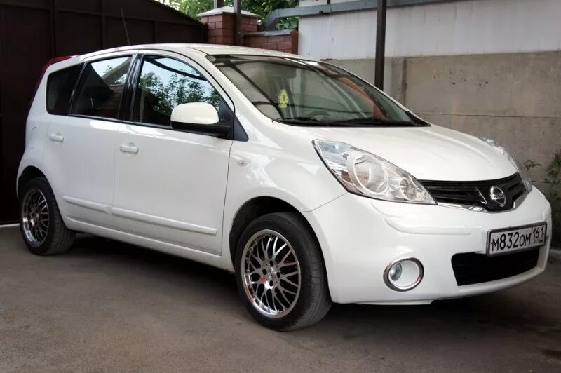 Ниссан ноут на 16 дисках фото Установка спортивных пружин Eibach Pro-Kit E10-63-015-01-22 на Nissan Note, E106