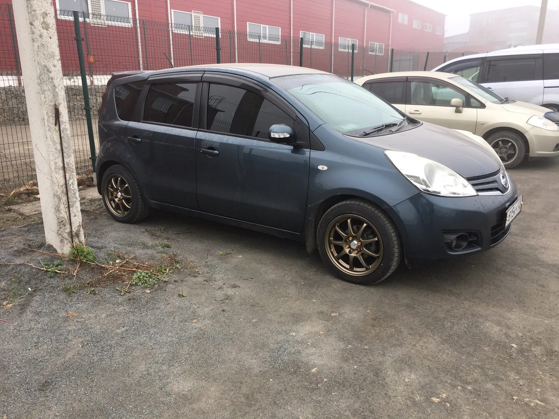 Ниссан ноут на 16 дисках фото Переобувка на 16 диски ☺ - Nissan Note (1G), 1,5 л, 2011 года колёсные диски DRI