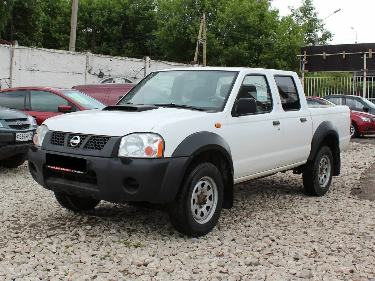Ниссан нп 300 фото Купить б/у Nissan NP300 2008-2015 2.5d MT (133 л.с.) 4WD дизель механика в Ижевс