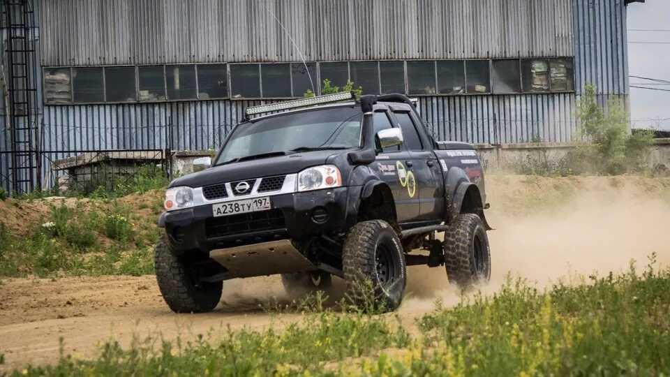 Ниссан нп 300 тюнинг Nissan NP300 2.5 дизельный 2010 Черныш на DRIVE2