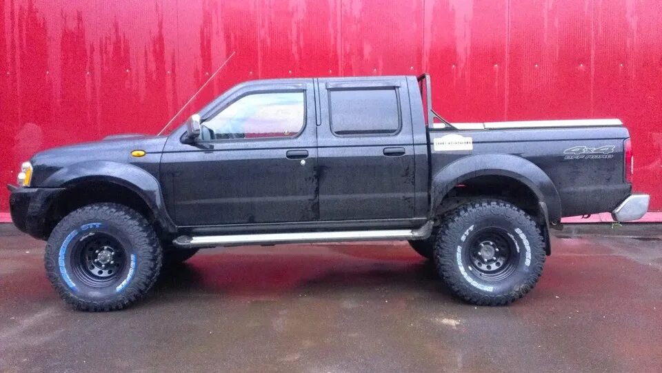 Ниссан нп 300 тюнинг Сбыласть мечта мы теперь на 33их. - Nissan NP300, 2,5 л, 2013 года шины DRIVE2