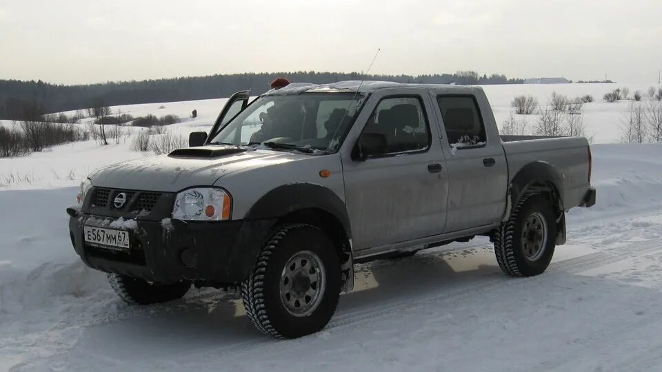 Ниссан np300 фото Nissan NP300 2.5 дизельный 2010 НисСаня на DRIVE2