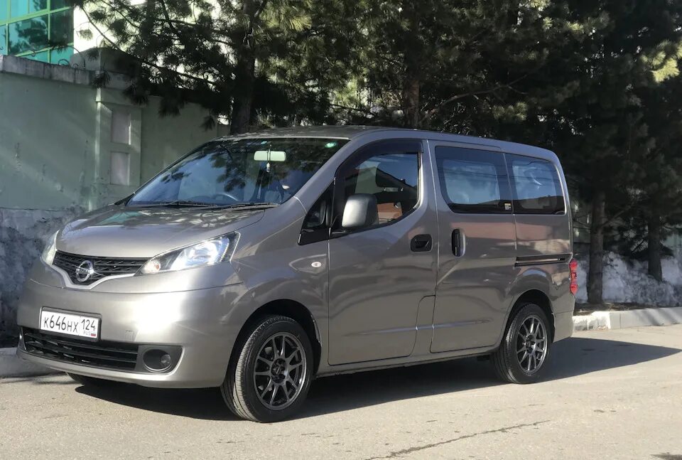 Ниссан нв 200 фото Лето - Nissan NV200, 1,6 л, 2012 года колёсные диски DRIVE2