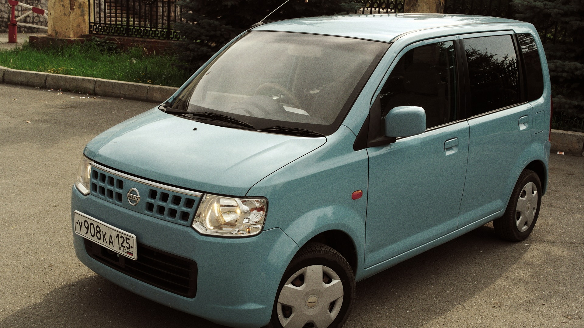 Ниссан отти фото Nissan Otti 0.7 бензиновый 2008 голубой вагончик на DRIVE2