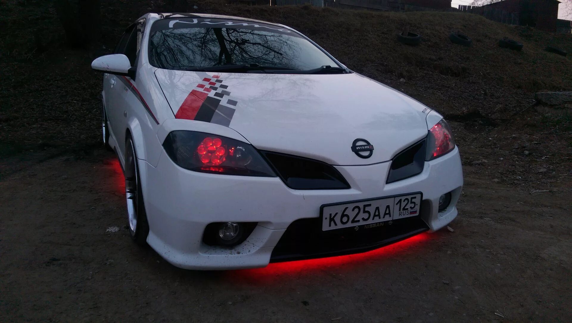 Ниссан п 12 тюнинг Копии решеток impul - Nissan Primera Wagon (P12), 2,5 л, 2002 года аксессуары DR