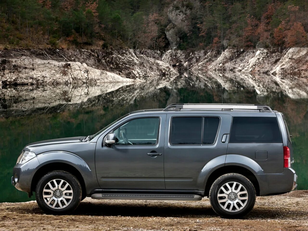 Ниссан панфайдер фото Nissan Pathfinder 3 поколение рестайлинг, внедорожник 5-дверный - технические ха