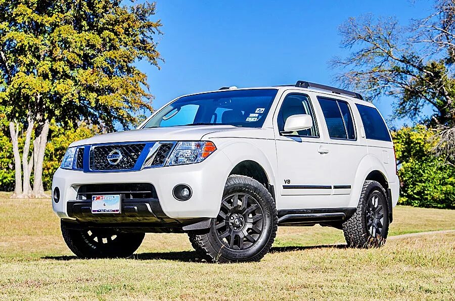 Ниссан панфайдер тюнинг Размышления о порогах (подножках) - Nissan Pathfinder (3G), 2,5 л, 2011 года тюн