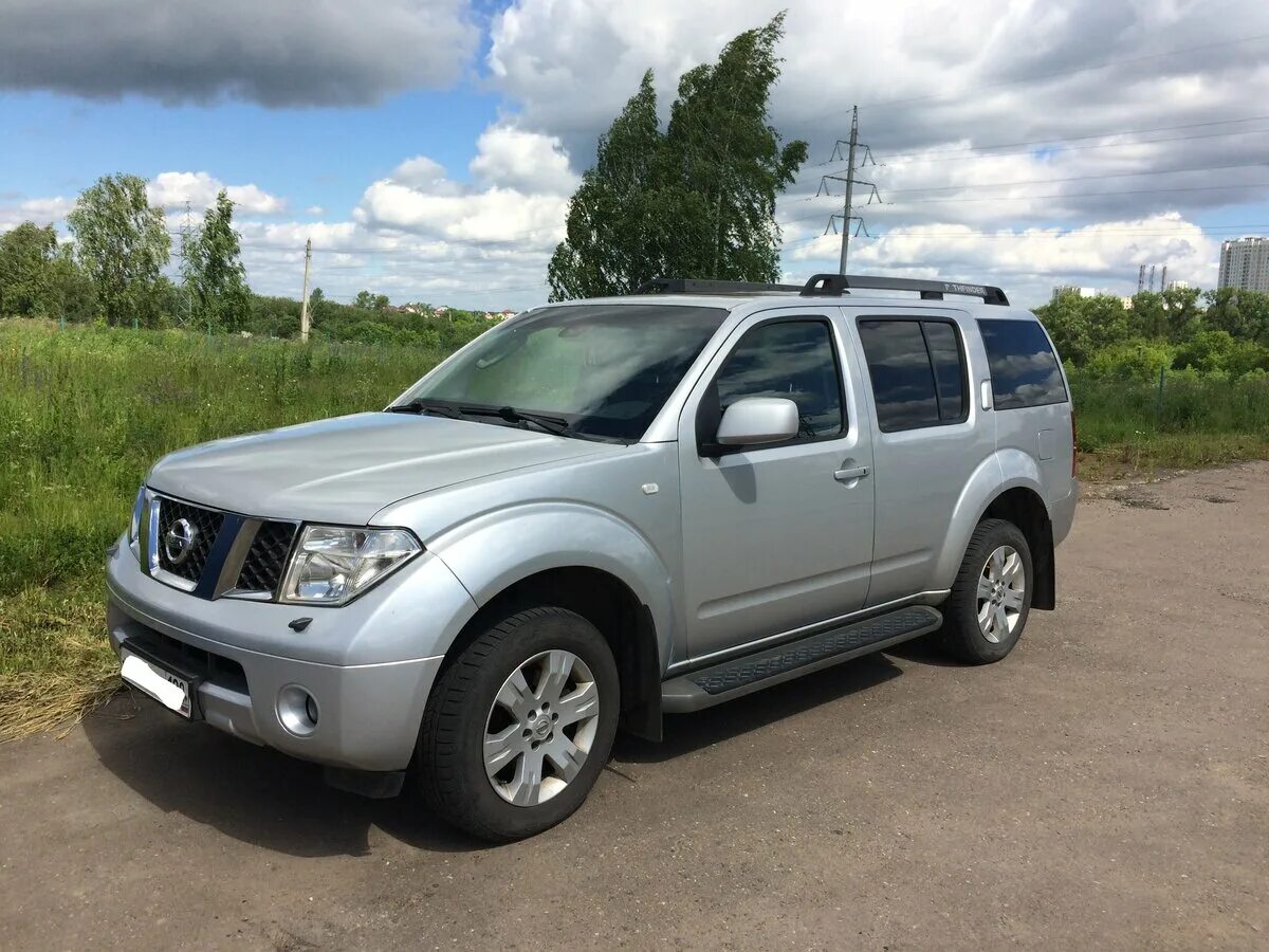 Ниссан патфайндер 2.5 дизель фото Купить б/у Nissan Pathfinder III 2.5d AT (174 л.с.) 4WD дизель автомат в Подольс