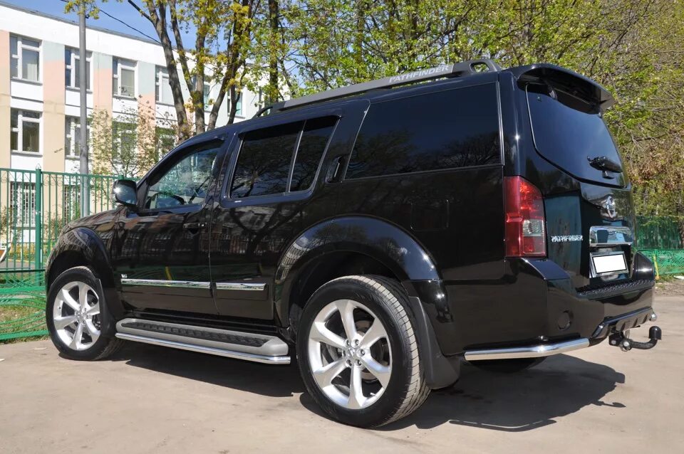 Ниссан патфайндер 2.5 тюнинг Марафетик - Nissan Pathfinder (3G), 3 л, 2010 года мойка DRIVE2