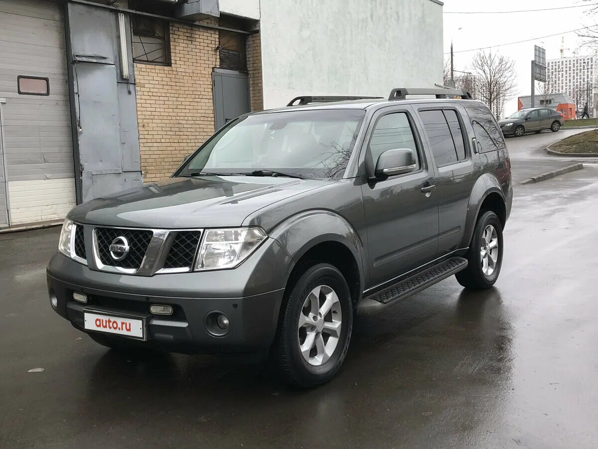 Ниссан патфайндер бу цена и фото Купить б/у Nissan Pathfinder III 2.5d AT (174 л.с.) 4WD дизель автомат в Москве: