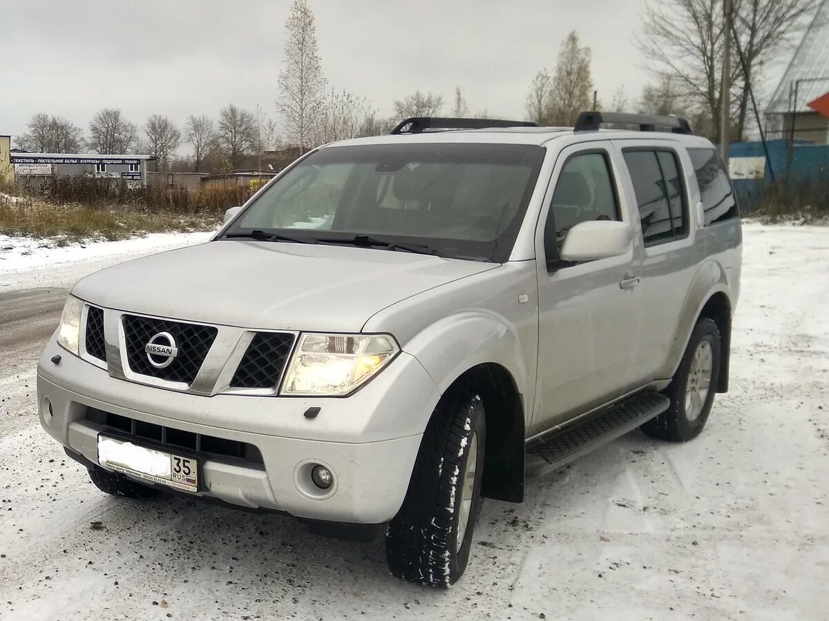 Ниссан патфайндер бу цена и фото Купить б/у Nissan Pathfinder III 2.5d AT (174 л.с.) 4WD дизель автомат в Черепов