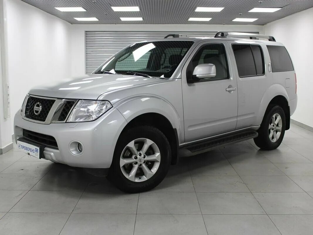 Ниссан патфайндер бу цена и фото Купить б/у Nissan Pathfinder III Рестайлинг 2.5d AT (190 л.с.) 4WD дизель автома