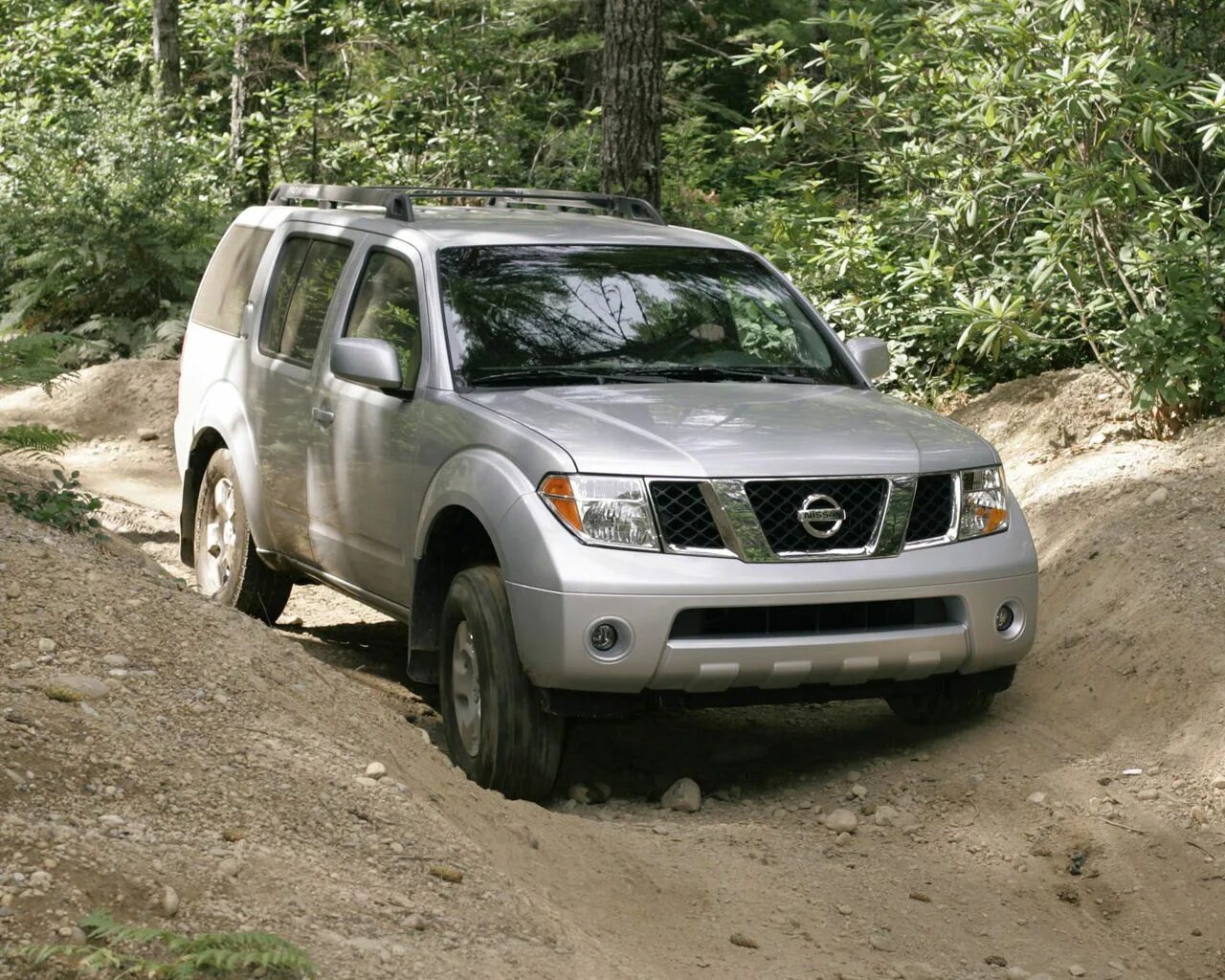 Ниссан патфайндер фото Nissan Pathfinder S, SE, LE V8 AWD - Free 1280x1024 Wallpaper / Desktop Backgrou