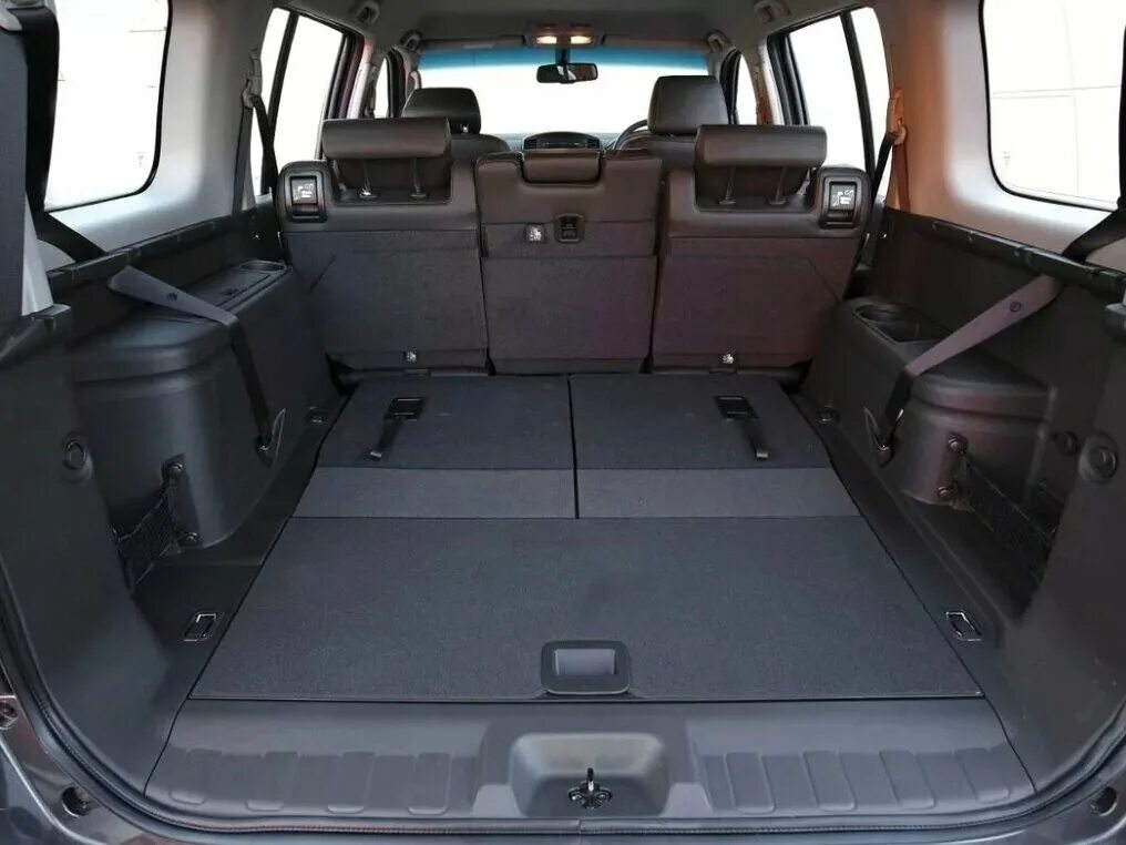 Ниссан патфайндер фото салона и багажника Купить б/у Nissan Pathfinder III Рестайлинг 2.5d MT (190 л.с.) 4WD дизель механи