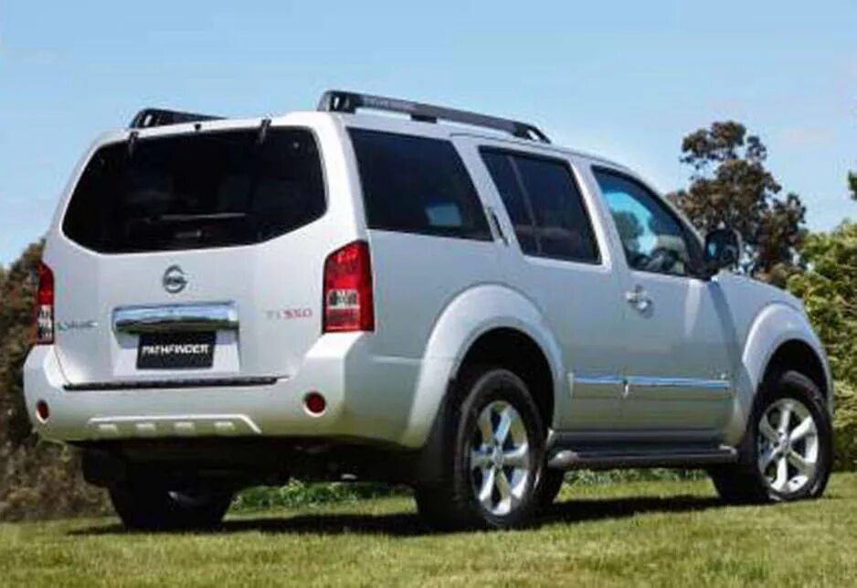 Ниссан патфайндер фото цена Nissan Pathfinder Ti 550 2011 review CarsGuide