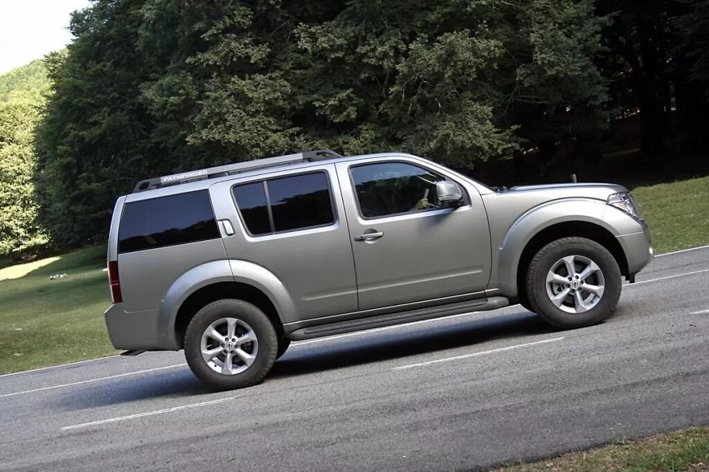 Ниссан патфайндер поколения фото Nissan Pathfinder - удачный вариант на вторичном рынке Александр Пикуленко