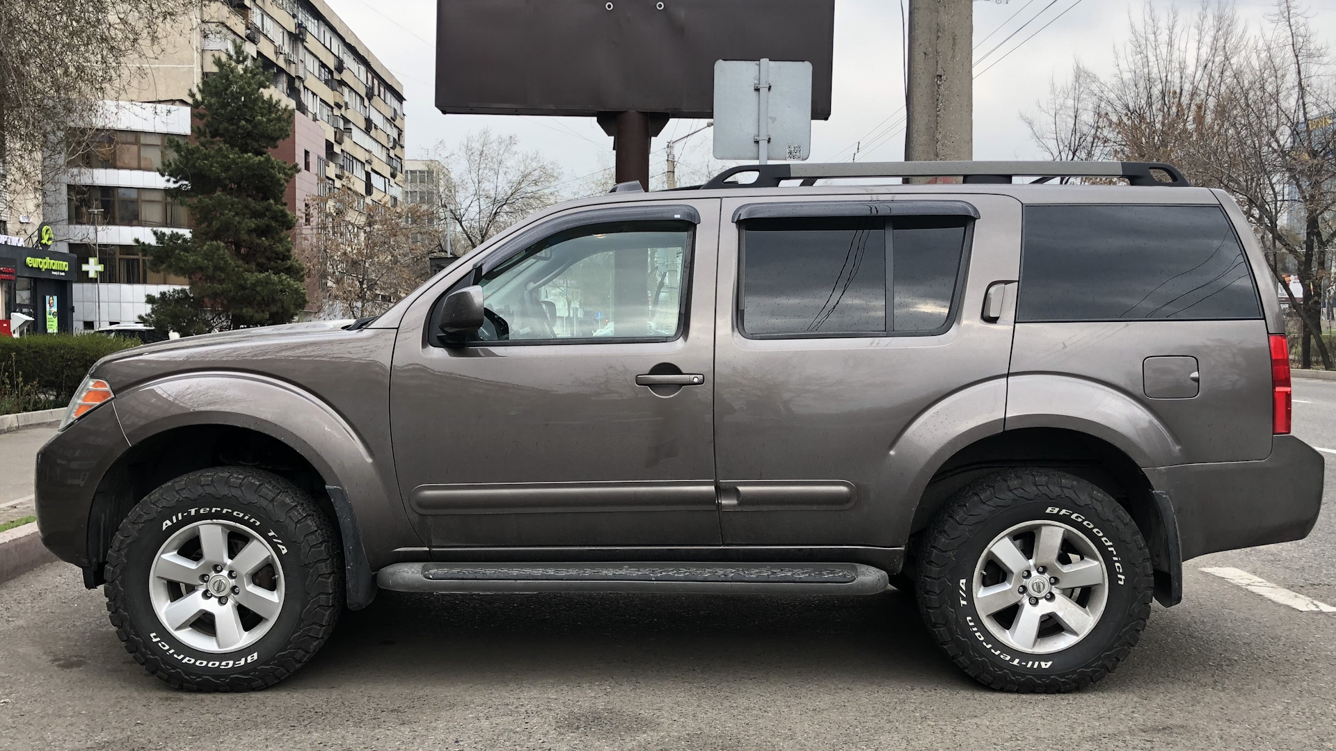 Ниссан патфайндер r51 фото Nissan Pathfinder (3G) 4.0 бензиновый 2007 R51 USA на DRIVE2