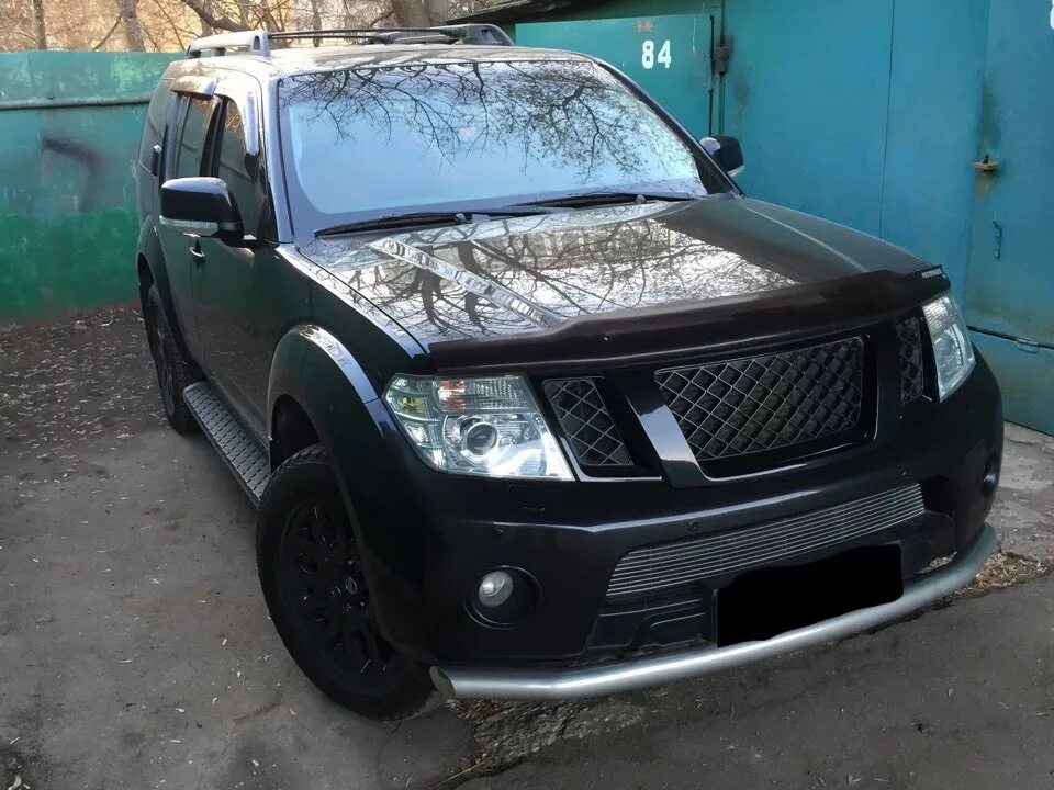 Ниссан патфайндер тюнинг решетка радиатора Заменил решётку радиатора - Nissan Pathfinder (3G), 2,5 л, 2011 года тюнинг DRIV