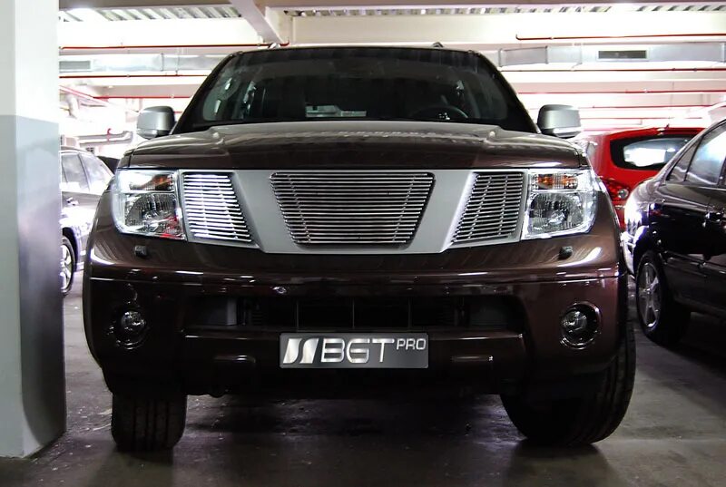 Ниссан патфайндер тюнинг решетка радиатора Тюнинг Ниссан Патфайндер, фото тюнинга экстерьера и салона Nissan Pathfinder