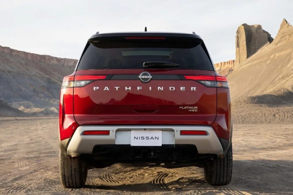 Ниссан патфайндер в новом кузове фото Nissan показал новый Pathfinder для России. Но его пока нельзя купить - Российск