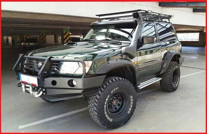 Ниссан патрол 3х дверный тюнинг The windshield visor, where can I get one of those? Nissan patrol y61, Nissan pa