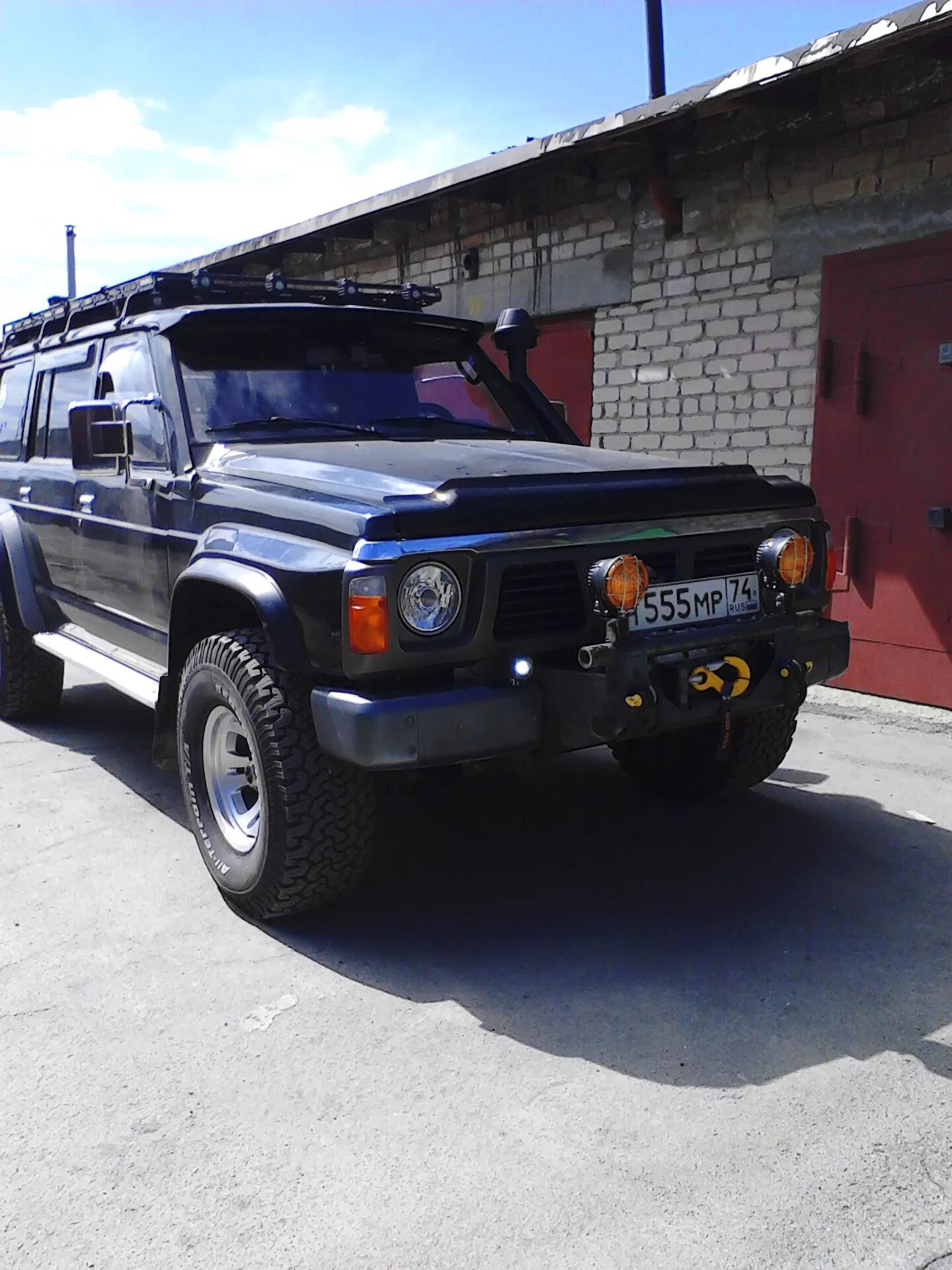 Ниссан патрол 60 тюнинг Установка доп.ручек на передние стойки Y60. - Nissan Patrol (Y60), 4,2 л, 1992 г