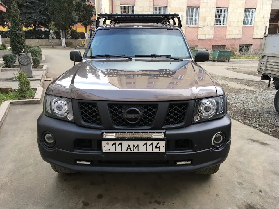 Ниссан патрол фара тюнинг Новые глаза - Nissan Patrol (Y61), 4,8 л, 2007 года стайлинг DRIVE2