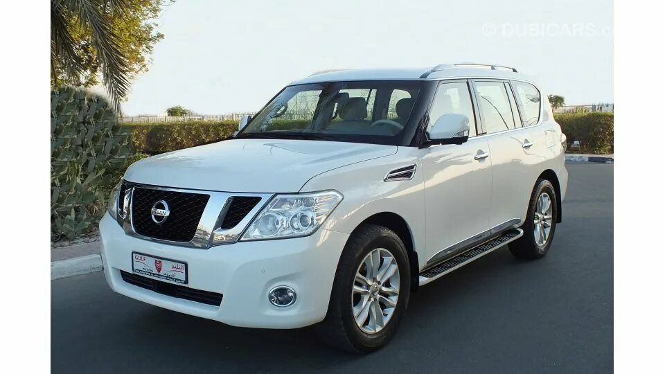 Ниссан патрол фото цена 2024 Used Nissan Patrol LE 400HP FULL OPTION 2010 for sale in Dubai - 137817