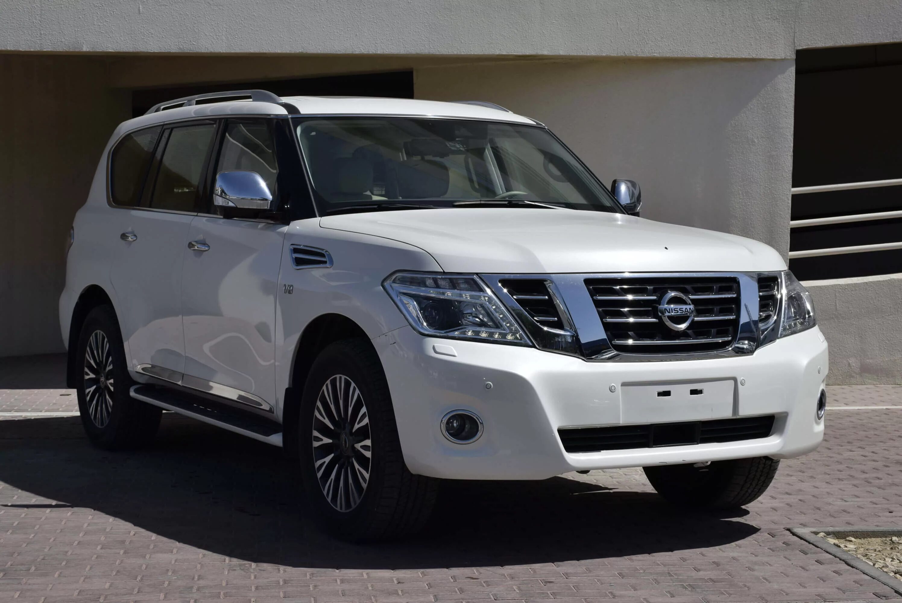 Ниссан патрол фото цена 2024 Ниссан патрол новый кузов LkbAuto.ru