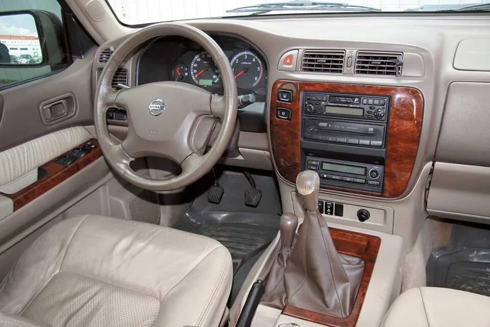 Ниссан патрол салон фото 26. Опрос по тюнингу салона. - Nissan Patrol GR I (Y60), 2,8 л, 1996 года тюнинг