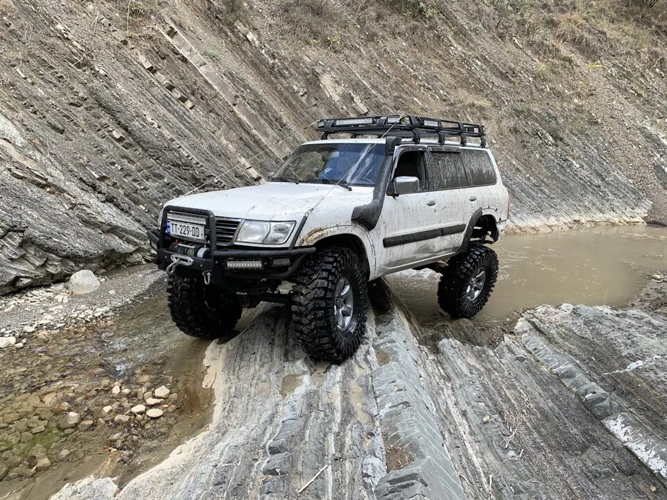 Ниссан патрол тюнинг для бездорожья у61 Maxxis trepador 40, Лифт подвески +150мм. - Nissan Patrol (Y61), 4,2 л, 2004 год